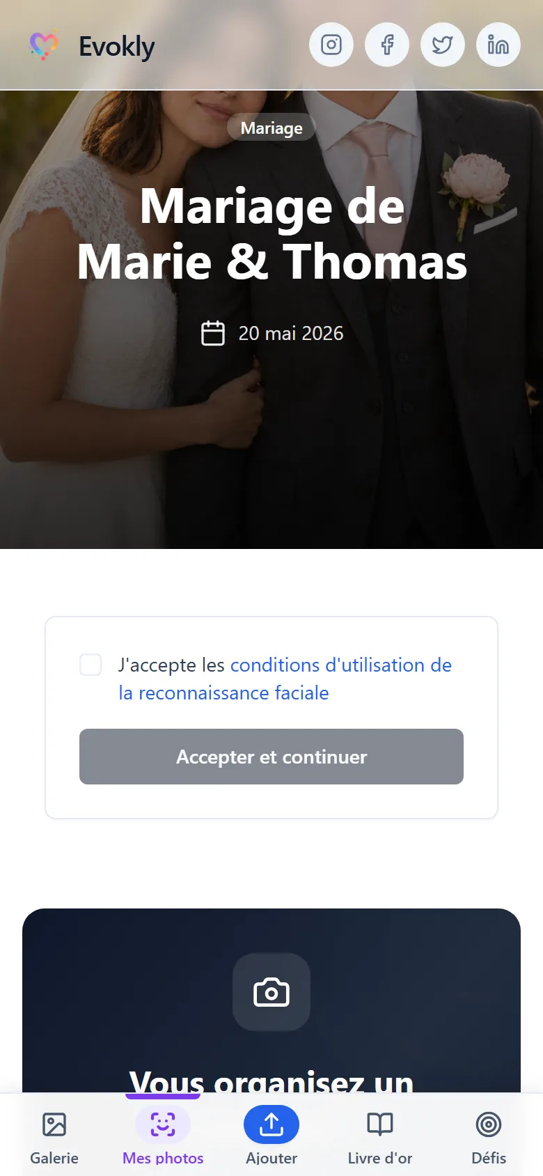 Écran de consentement d'Evokly sur mobile, sous le titre et la date du mariage : case « J'accepte les conditions d'utilisation de la reconnaissance faciale » et bouton Accepter et continuer