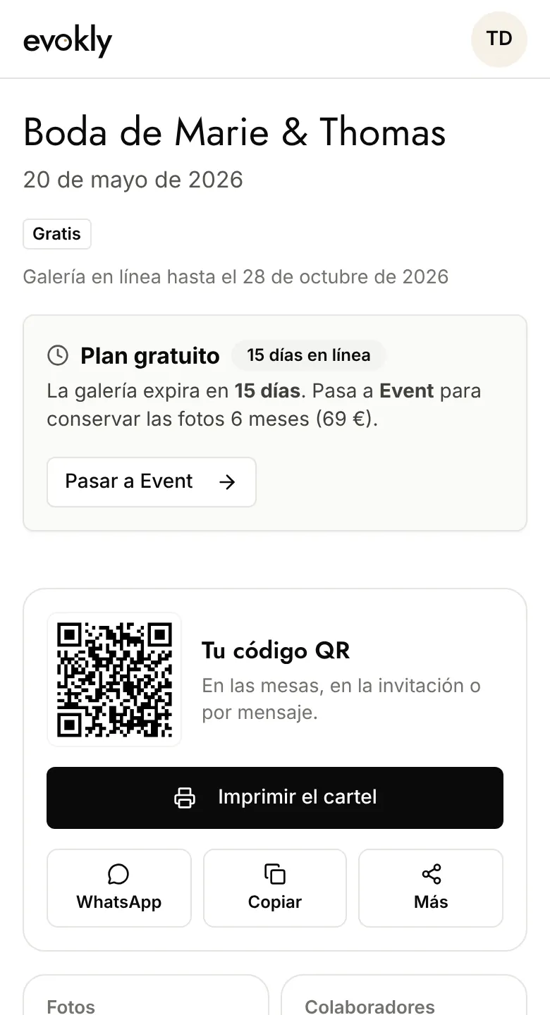 Resumen del evento en el teléfono: plan Gratis, fecha de fin de la galería, código QR y botón Imprimir el cartel