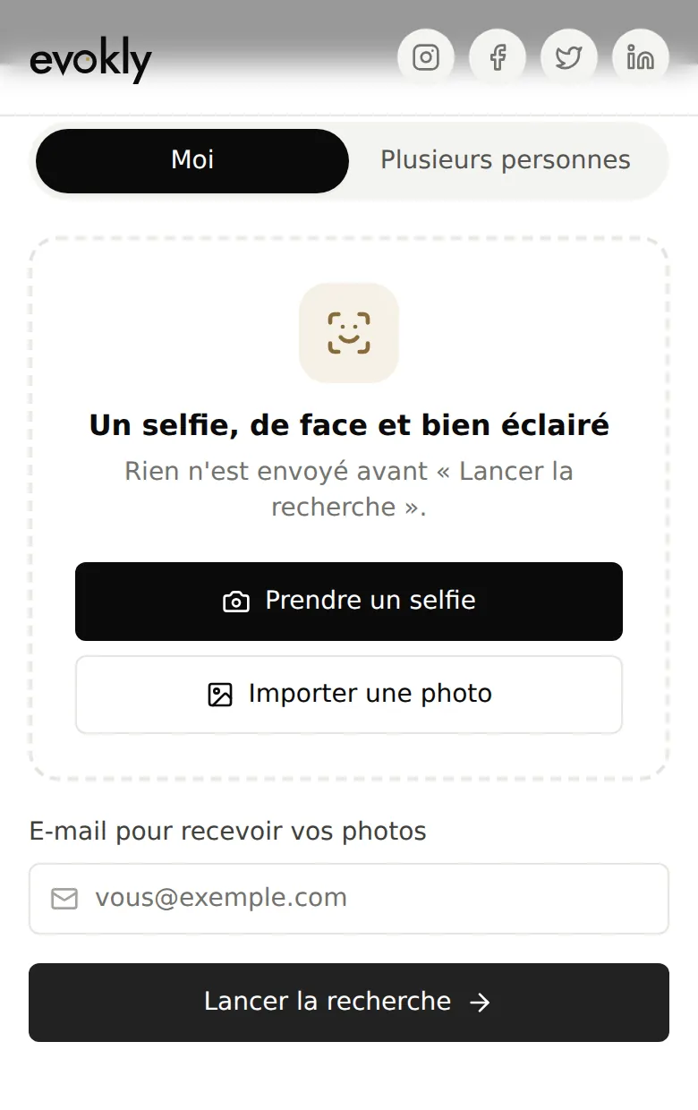 Écran du selfie : Moi ou Plusieurs personnes, Prendre un selfie, e-mail et Lancer la recherche